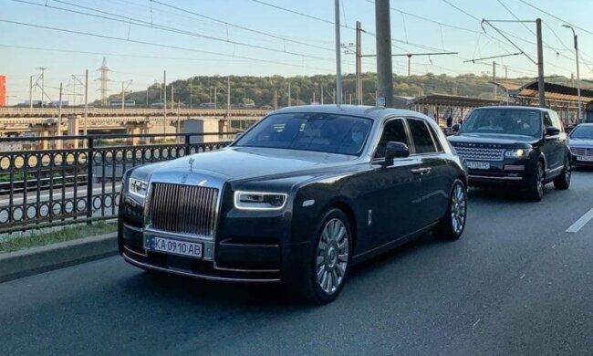 По Києву роз'їжджає дорогущий Rolls-Royce, фото: "коштує як 20 квартир у столиці"