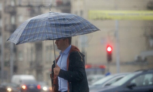 Погода в Украине скоро испортится: «Хлынут дожди и не только»