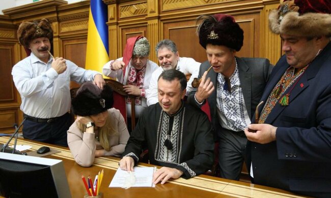 45500482_1931691533593841_8500572952683610112_n