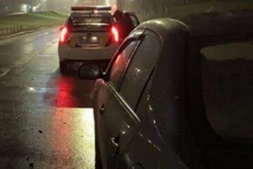 П'яний водій влаштував масштабну ДТП у Києві, фото: катастрофою авто не обмежився