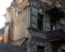 В центре Одессы обрушилась стена дома 20 века