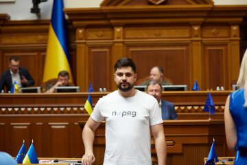 Александр Качура
