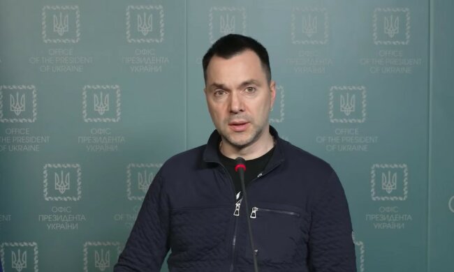 «Прискорить вашу поразку»: Арестович звернувся до керівництва рф