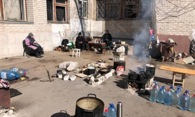 На Луганщине спасателям приходится тушить пожары под постоянными обстрелами: "Крайне тяжело..."