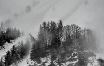 Смертоносна лавина живцем поховала альпіністів
