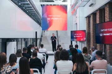 У Вінниці провели зустріч IT Meets: Головна тема — майбутнє сервісного бізнесу та роль CEO