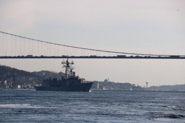 Россия "атаковала" силы НАТО в Черном море: "сбили корабли с..."