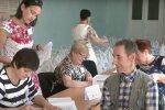Денежная помощь для пенсионеров: жителям нескольких областей выплачивают тысячу долларов