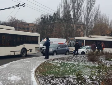 Пенсионерка села в тролейбус и заблудилась в Днепре: полицейские бросились на поиски родственников