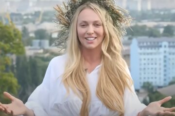 Оля Полякова