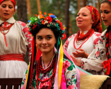 Историки показали, как выглядели украинские женщины 100 лет назад: удивительные кадры