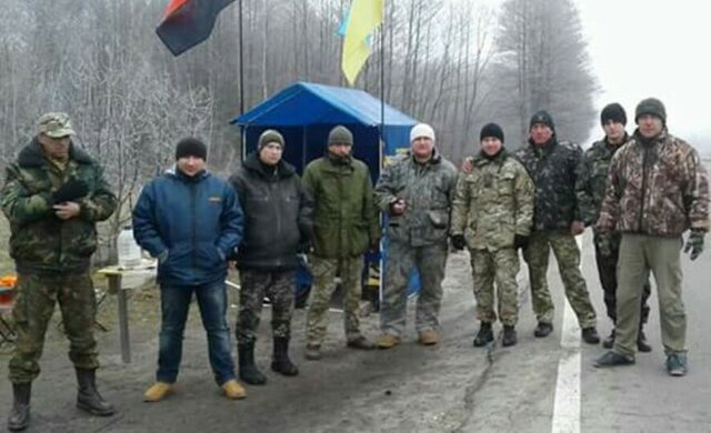 Блокаду Донбасу можна розігнати силою – генерал