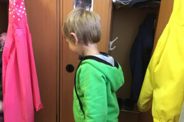 Жінка перетворила життя дитсадка під Дніпром в справжнє пекло: страждають діти та батьки