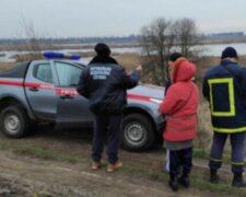 Несчастный случай произошел на реке в Харькове, фото: "провалился в ледяную воду и..."