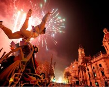 Валенсия в огне: в Испании прошел необычный фестиваль — видео