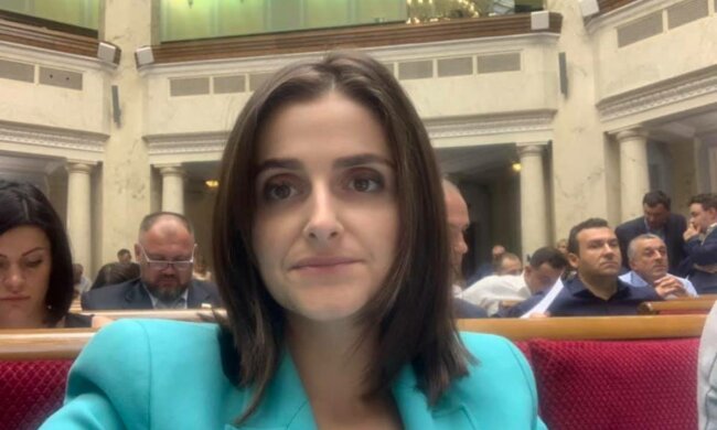 Біда трапилася зі скандальною "слугою народу" прямо в Раді, втрутилася поліція: "не встигла навіть..."