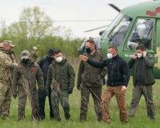 «Натяк на примирення»: Зеленський несподівано з'явився на кордоні з Росією, фото