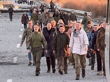 Очередной масштабный обмен пленными: Украина вернула домой своих женщин, фото