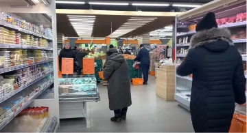 Що буде з цінами на продукти, бензин і ліки: в Кабміні повідомили про важливе рішення