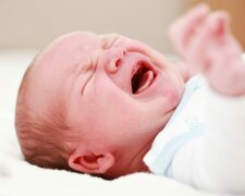 «Мое сердце разрывается»: популярная певица на пятом десятке родила первенца