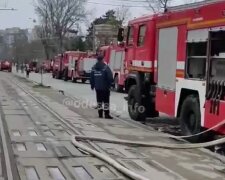 Угроза взрыва на заводе в Одессе, много полиции и спасателей: видео с места ЧП