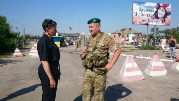 Савченко на границе с «ЛНР» сделала селфи с бойцами-правосеками