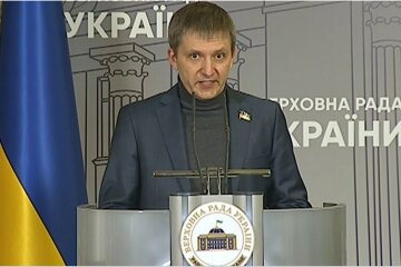 Нардеп Демченко переписав на маму і друзів елітну нерухомість і свої компанії – ЗМІ