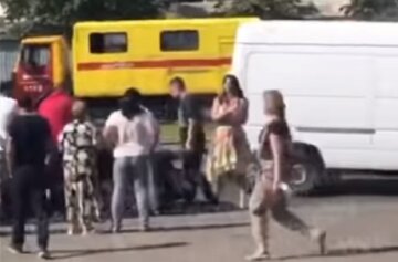 ДТП устроили на зебре в Киеве, началась стрельба: видео беспредела