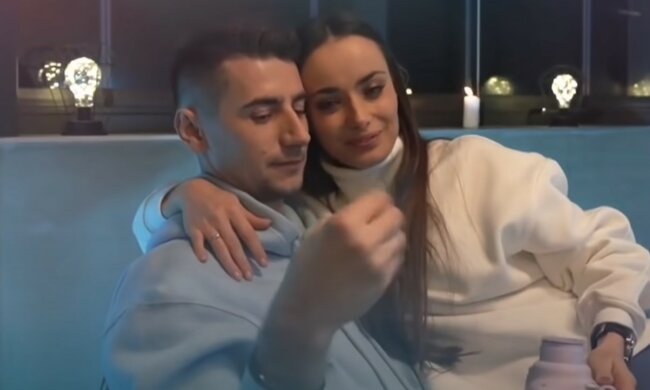 Александр Эллерт и Ксения Мишина. Фото: скриншот Youtube