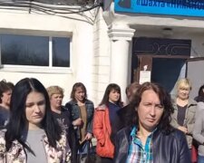 РФ начала массовую ликвидацию на Донбассе, люди вышли на бунт: "Вон от нашей..."