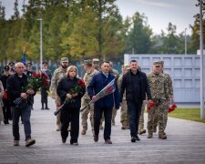 Вічна пам'ять Героям: на Національному військовому меморіальному кладовищі з почестями поховали чотирнадцять захисників