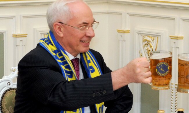 Azarov