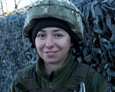 "Сорвался прямо из университета": храбрая украинка бросила все и вслед за сыном пошла защищать родину