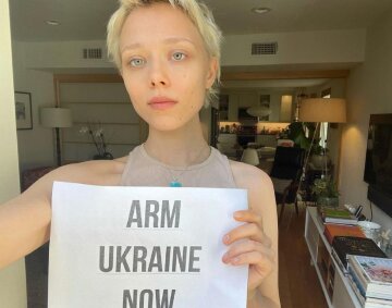 Голливудская звезда оказалась в бомбоубежище во время визита в Украину: "Кто не знал, она..."