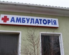 Невідомі розтрощили церкву і дитячу амбулаторію на Одещині (фото)