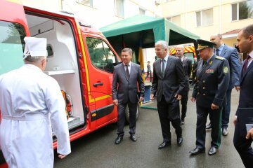 Пограничники получили две мобильные реанимации (фото)