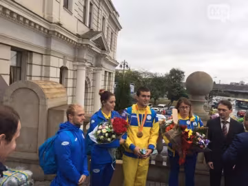 Эстафета принята: во Львове встретили паралимпийцев (фото)
