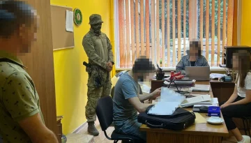 ДБР, затримання