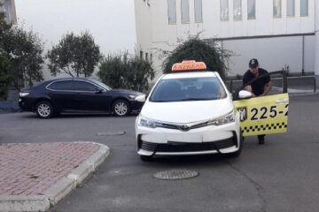 Таксист избил итальянку в Киеве, видео: "Извинений мало!"