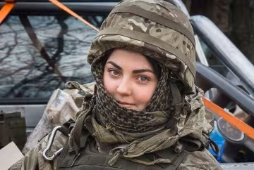 "Бруд, щури і душ раз на 4 дні": учасниця конкурсів краси пішла добровольцем на Донбас