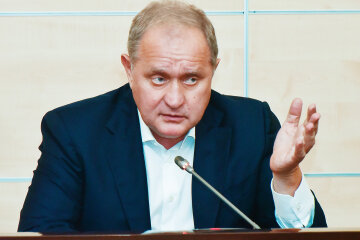 Анатолий Могилев