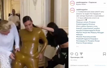 Стоковые видео по запросу Латексный костюм Стоковые видео по запросу Латексный костюм