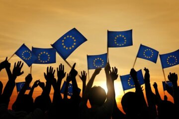 Українці масово подають на громадянство: яка європейська країна відкрила для нас двері