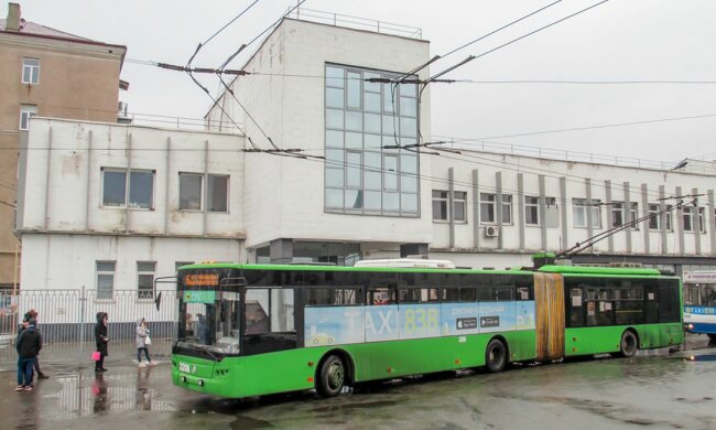 троллейбус