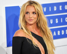 Britney-Spears-mtv-vmas-04-billboard-white-carpet-2016-bb-1548