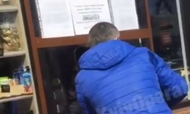 Як розслаблюючі заклади "обходять" карантин у Києві, відео: "А деяким луплять величезні штрафи"
