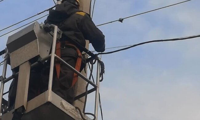 Графіки відключення світла у Рівненській області на 24 березня