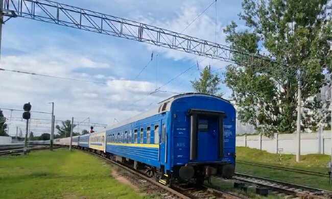 Новий графік руху поїздів в Івано -Франківській області