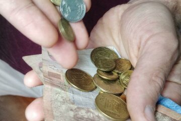 монеты гривна деньги