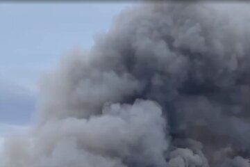 Оккупанты запустили ракету над АЭС, украинцев предупредили об угрозе утечки радиации: "Пролетела критически низко"